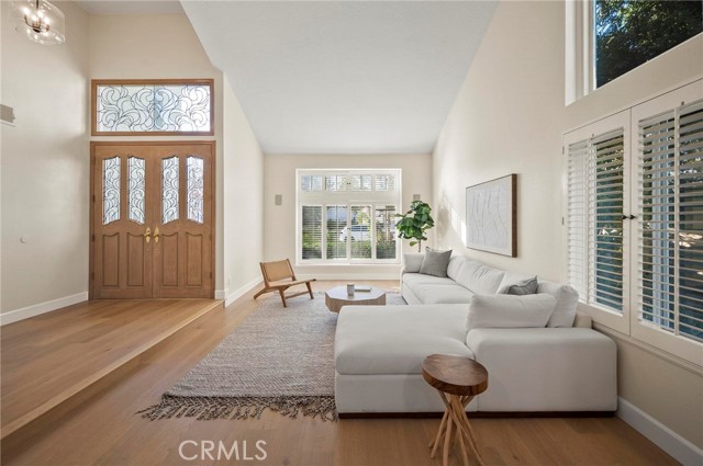 20516 Germain Street, Chatsworth CA: https://media.crmls.org/medias/05f4a3f9-f239-49e0-8fd8-5610565e4930.jpg
