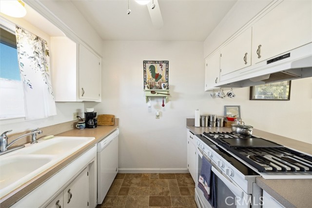 Detail Gallery Image 6 of 41 For 1955 Ironwood #K,  Morro Bay,  CA 93442 - 2 Beds | 1/1 Baths