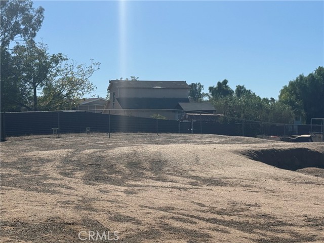 Detail Gallery Image 3 of 5 For 21975 Hawthorne, Perris,  CA 92570 - – Beds | – Baths