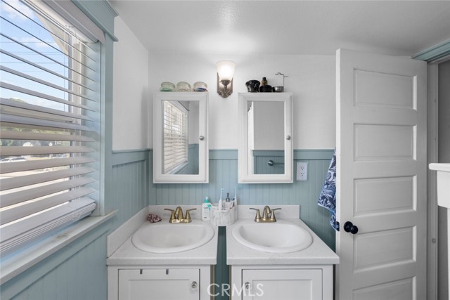 Detail Gallery Image 23 of 33 For 329 N Campus Ave, Upland,  CA 91786 - 3 Beds | 3 Baths