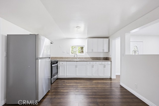 22951 Redwood, Crestline, CA 92325