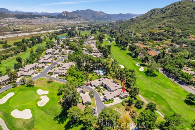 4119 Oak Island Lane, Fallbrook CA: https://media.crmls.org/medias/05f839a3-8bfd-473c-84ea-d98768cac9b7.jpg