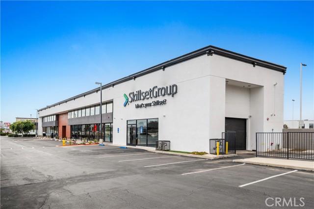 800 E Dyer Road, Santa Ana, California 92705, ,Commercial Lease,For Rent,800 E Dyer Road,CRDW25027821
