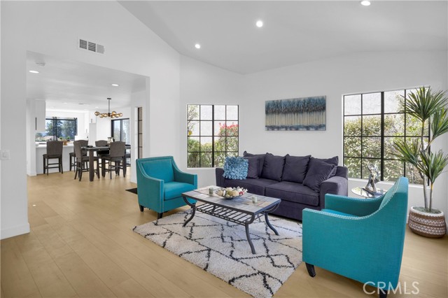 Detail Gallery Image 9 of 56 For 28255 Las Casas, Mission Viejo,  CA 92692 - 2 Beds | 2 Baths