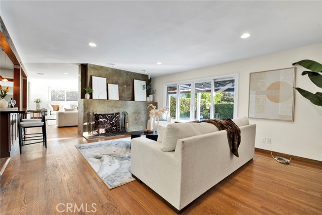 1811 Chantry Drive, Arcadia CA: https://media.crmls.org/medias/05fa55c4-8438-4304-b917-0d0c69c41e9d.jpg