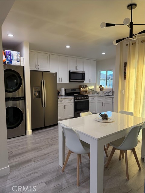 Detail Gallery Image 4 of 10 For 9971 Ilex, Pacoima,  CA 91331 - 3 Beds | 2 Baths