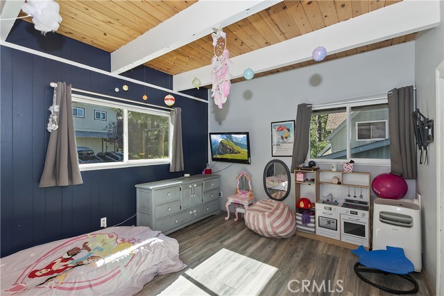 Detail Gallery Image 21 of 45 For 197 Weisshorn Dr, Crestline,  CA 92325 - 4 Beds | 3 Baths