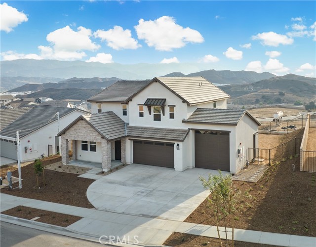 Detail Gallery Image 1 of 51 For 28866 Saddle Cir, Castaic,  CA 91384 - 4 Beds | 3 Baths