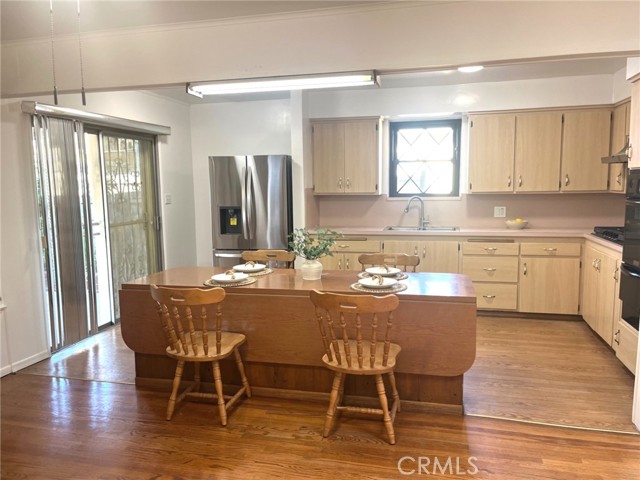 Detail Gallery Image 11 of 27 For 11437 Norlain Ave, Downey,  CA 90241 - 2 Beds | 2 Baths