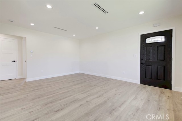 Image 2 of 22 For 210 Alameda  