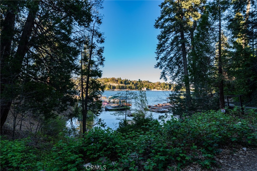 https://media.crmls.org/medias/05fc446e-e9ad-4748-9b29-3dcfe8966cb0.jpg?preset=X-Large