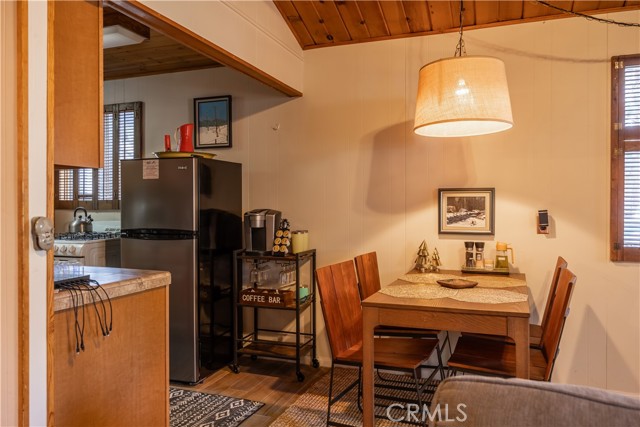 Detail Gallery Image 14 of 21 For 714 Elysian Bld, Big Bear City,  CA 92314 - 1 Beds | 1 Baths