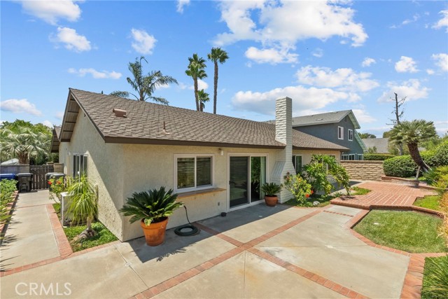 25530 Meadow Mont Street, Valencia CA: https://media.crmls.org/medias/05fefe3a-0907-4b1b-9076-84d62d5f4a11.jpg