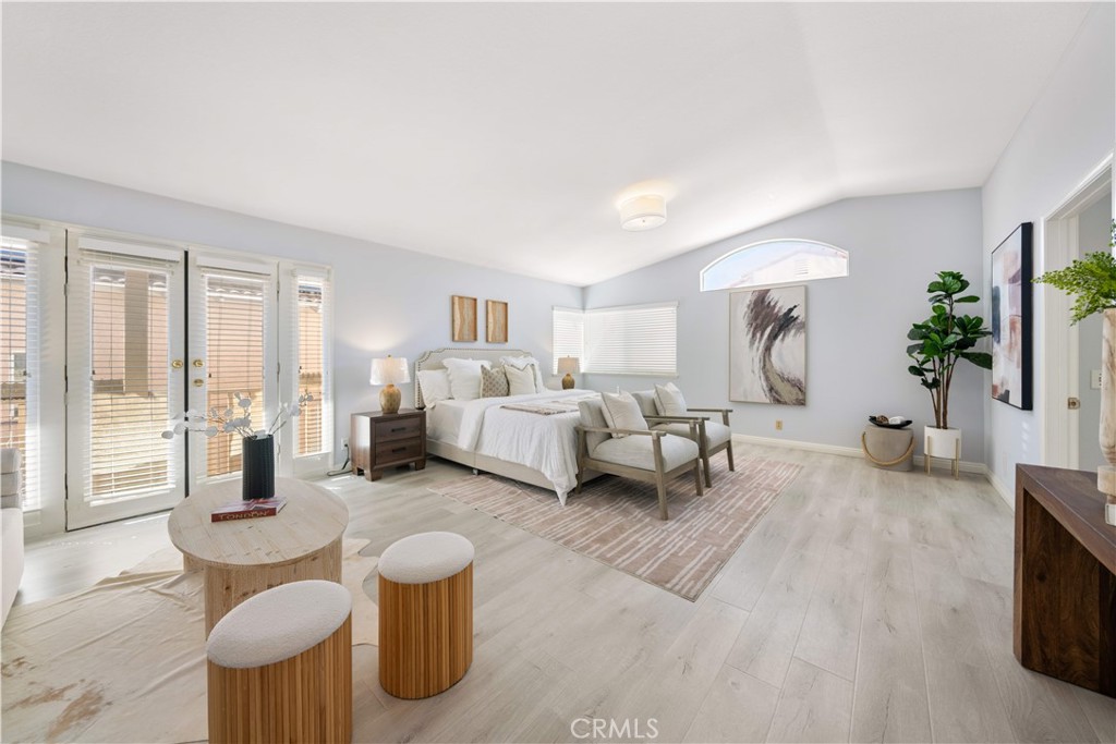 https://media.crmls.org/medias/05ff25f7-d8ea-4964-9776-1bed148c5ada.jpg?preset=X-Large