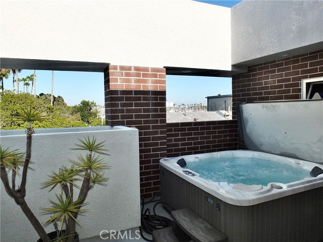 Detail Gallery Image 50 of 61 For 6096 Lido Ln, Long Beach,  CA 90803 - 4 Beds | 3 Baths