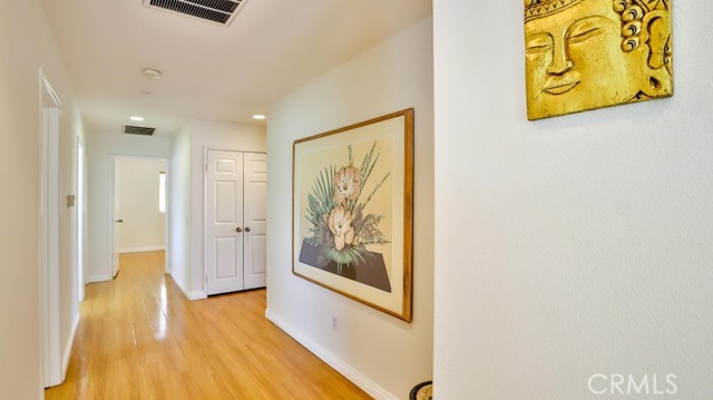 Detail Gallery Image 33 of 57 For 21817 Charlotte Ct, Canoga Park,  CA 91304 - 5 Beds | 2/1 Baths