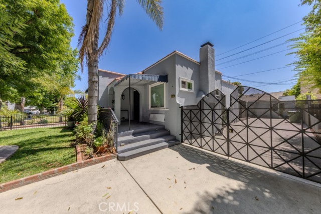 4712 Townsend Avenue, Los Angeles CA: https://media.crmls.org/medias/0601af24-c884-491f-a551-90565ebb7da6.jpg