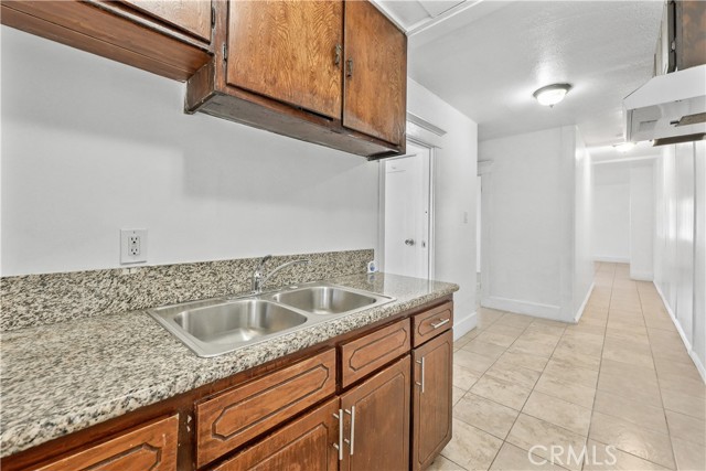 Detail Gallery Image 14 of 40 For 1220 W 92nd St, Los Angeles,  CA 90044 - 4 Beds | 2 Baths