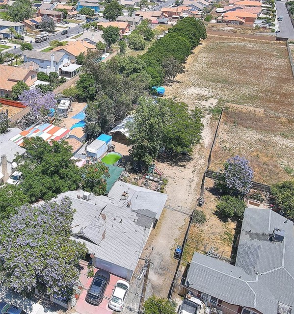 645 N Maple Avenue, Fontana CA: https://media.crmls.org/medias/06022cd7-8bc2-45ae-a937-15969d52149f.jpg