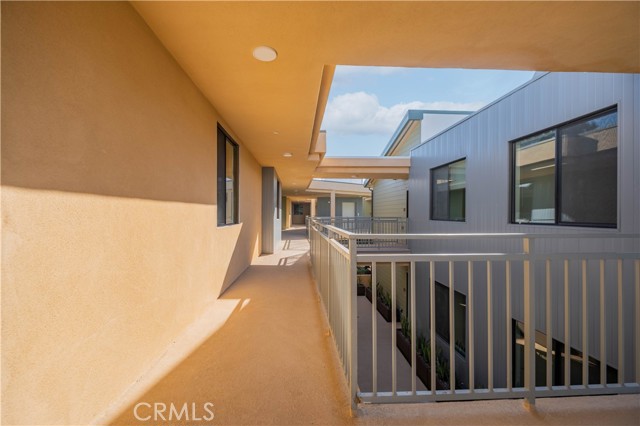 Detail Gallery Image 5 of 40 For 2608 Honolulu Ave #210,  Montrose,  CA 91020 - 2 Beds | 2 Baths