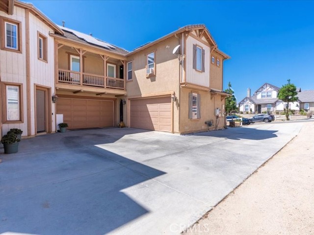 190 Cross Rail Lane, Norco CA: https://media.crmls.org/medias/0602b3bd-eadd-4a20-8bbe-4ba37e098737.jpg