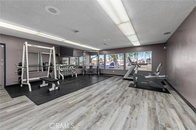 Detail Gallery Image 31 of 41 For 306 Kings Ln, Bakersfield,  CA 93308 - 2 Beds | 1 Baths