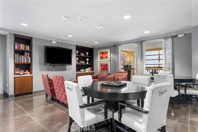 Detail Gallery Image 25 of 34 For 21301 Erwin #206,  Woodland Hills,  CA 91367 - 2 Beds | 2 Baths