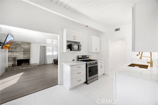 Detail Gallery Image 10 of 39 For 11325 Weber, Moreno Valley,  CA 92555 - 3 Beds | 2 Baths