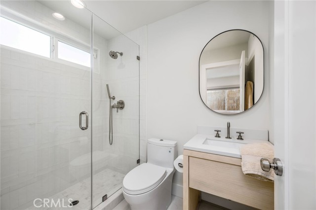 Detail Gallery Image 13 of 15 For 3420 Alma Ave, Manhattan Beach,  CA 90266 - 3 Beds | 3 Baths