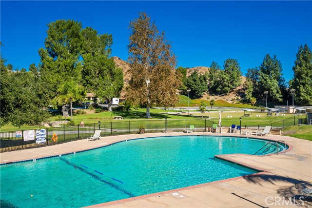 Detail Gallery Image 26 of 32 For 19322 Flowers Ct, Newhall,  CA 91321 - 2 Beds | 2 Baths