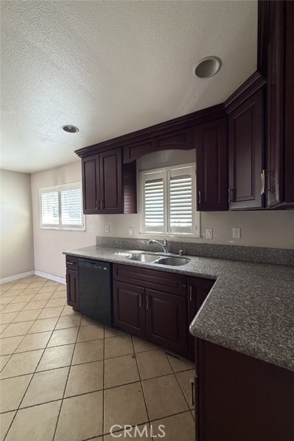 Detail Gallery Image 18 of 39 For 7233 Hayes, Buena Park,  CA 90620 - 4 Beds | 2 Baths