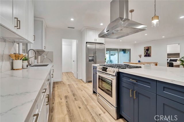 Detail Gallery Image 36 of 75 For 16127 Hartsook St, Encino,  CA 91436 - 4 Beds | 2/1 Baths