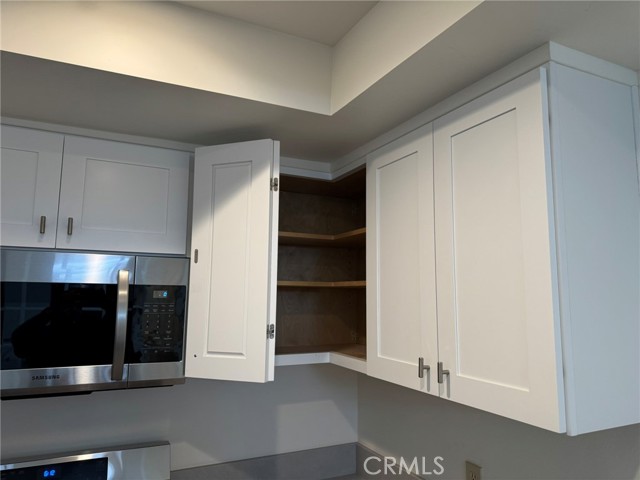 Detail Gallery Image 10 of 47 For 700 W 3rd, Santa Ana,  CA 92701 - 2 Beds | 2 Baths