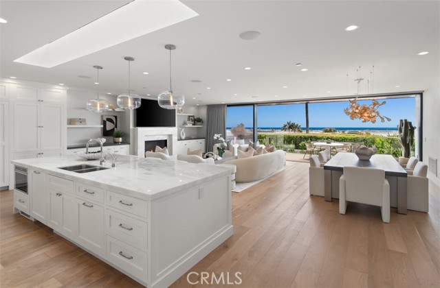 1501 Serenade, Corona del Mar CA: https://media.crmls.org/medias/06060b84-ffb9-4b3d-bf39-a2cf01bc0686.jpg