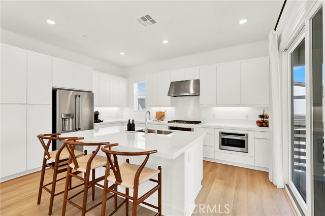 Detail Gallery Image 12 of 48 For 74 Dudley, Irvine,  CA 92618 - 4 Beds | 4 Baths