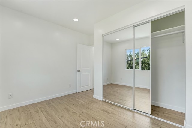 Detail Gallery Image 3 of 11 For 22567 Leadwell St, West Hills,  CA 91307 - 2 Beds | 1/1 Baths