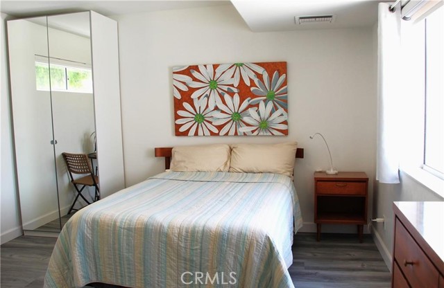 Image 4 of 13 For 27851 Lake St # Casita Only