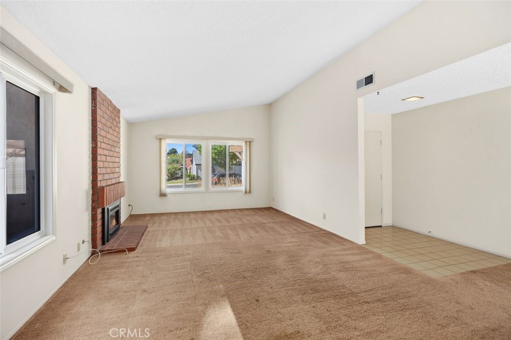 MLS #OC25159783 image #8