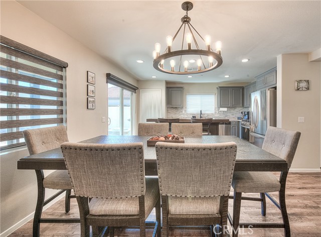 29428 Bamboo Court, Winchester CA: https://media.crmls.org/medias/06085281-3029-4a3d-b72b-8f9d1561516a.jpg