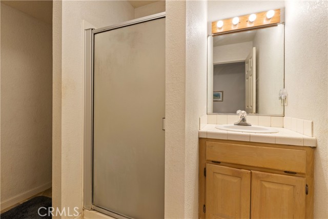 1940 Westlake Drive, Kelseyville CA: https://media.crmls.org/medias/060995cf-b80d-4ac3-aa85-a3facd6bf198.jpg
