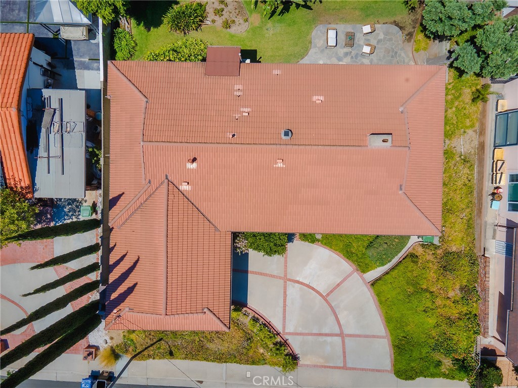 https://media.crmls.org/medias/0609c9de-22b5-4951-ba5b-ffc08d46d961.jpg?preset=X-Large