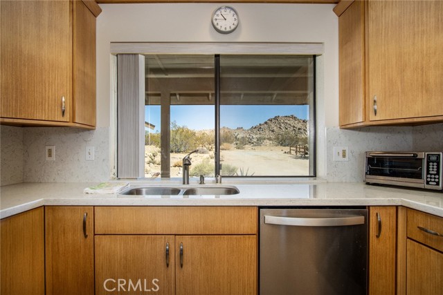 Detail Gallery Image 20 of 43 For 63257 Wagon Wheel Rd, Joshua Tree,  CA 92252 - 4 Beds | 2 Baths