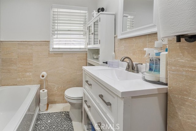 Detail Gallery Image 21 of 29 For 16038 Devonshire St, Granada Hills,  CA 91344 - 3 Beds | 2 Baths