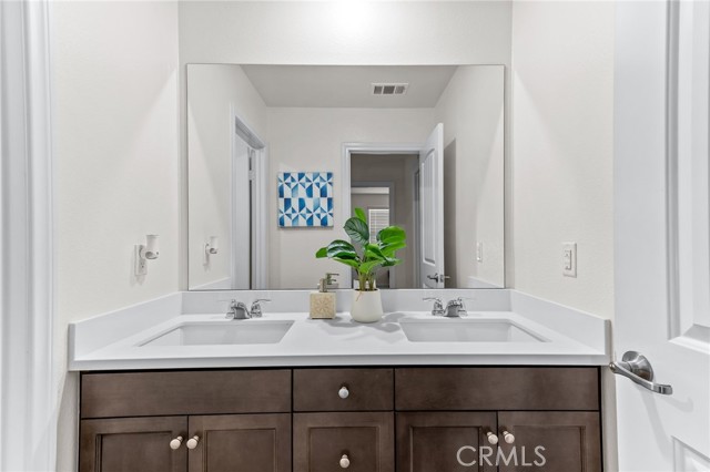 Detail Gallery Image 28 of 43 For 5873 Oatfield Ave, Corona,  CA 92880 - 3 Beds | 2/1 Baths