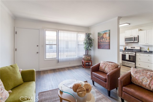 Detail Gallery Image 5 of 23 For 735 Cedar Ave #22,  Long Beach,  CA 90813 - 1 Beds | 1 Baths