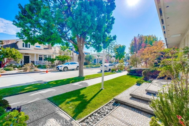 Detail Gallery Image 5 of 57 For 295 Glendora Ave, Long Beach,  CA 90803 - 2 Beds | 2 Baths