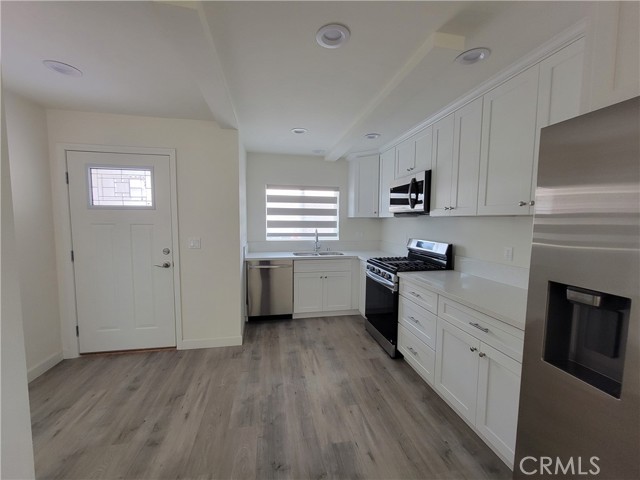 Detail Gallery Image 7 of 43 For 20612 Raymond Ave a,  Torrance,  CA 90502 - 3 Beds | 2 Baths