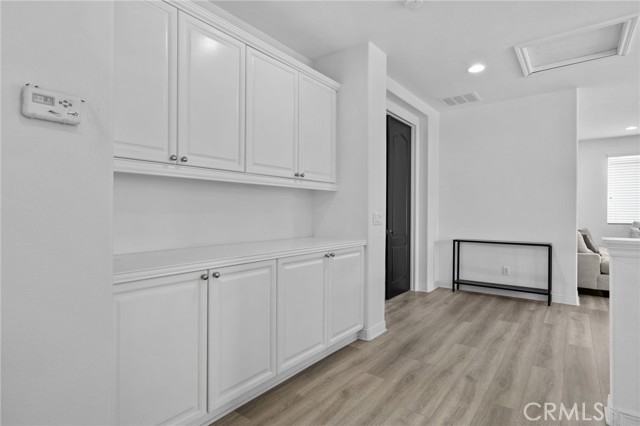 21 Via Del Renal Court, Lake Elsinore CA: https://media.crmls.org/medias/060c9359-0fa6-461c-9ce3-4afe3ee262e9.jpg