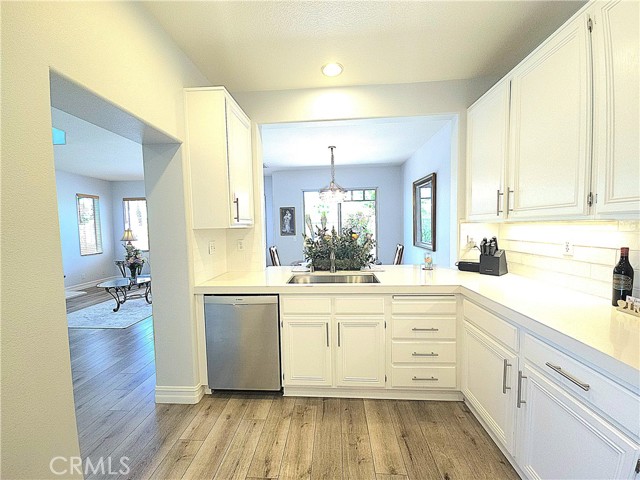 15 Niblick Lane, Coto de Caza CA: https://media.crmls.org/medias/060d2739-bce6-4b84-9274-c86328b9f3f4.jpg