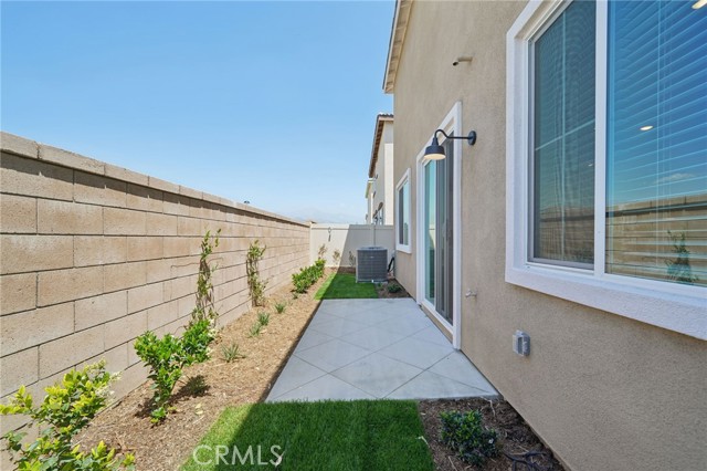 2132 Bergamot Street, Redlands CA: https://media.crmls.org/medias/060d530b-d790-4ccf-9649-d44a38a38100.jpg